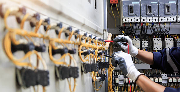 Professional Electrician technician working in Fremont, NE